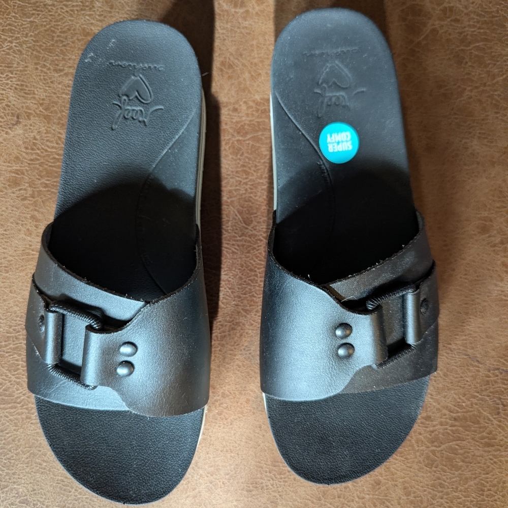 Reed Sandals - Picture 7 of 8
